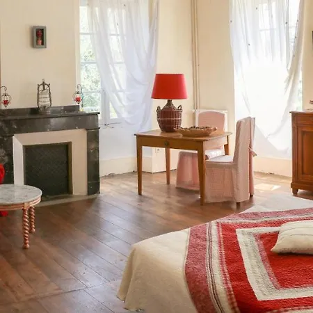 Domaine De Marlas - D'hôtes Rieucros