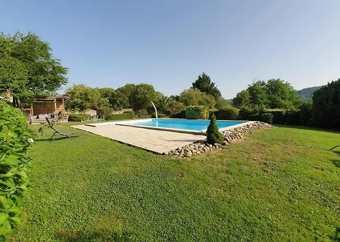 Nocleg ze śniadaniem Domaine De Marlas - D'hotes 3*