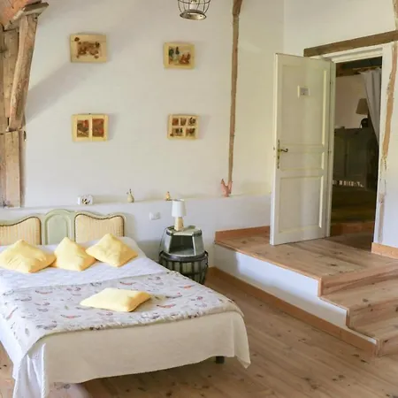 Bed & Breakfast Domaine De Marlas - D'hotes *