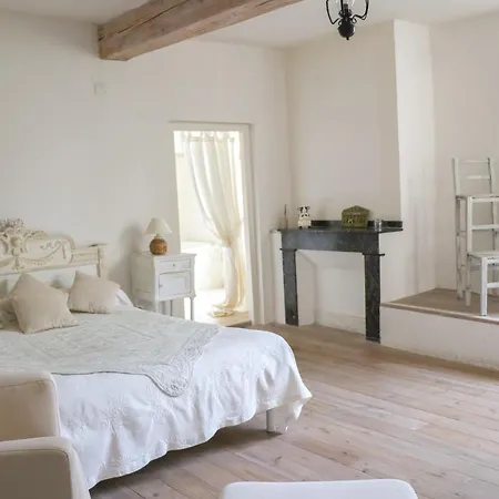 فندق مبيت وإفطار Domaine De Marlas - D'hotes 3*