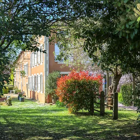 Domaine De Marlas - D'hotes Rieucros