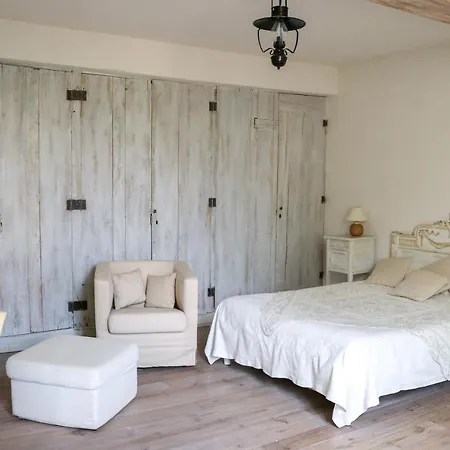 Domaine De Marlas - D'hotes *