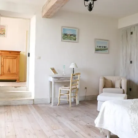 Domaine De Marlas - D'hotes Bed & Breakfast Rieucros