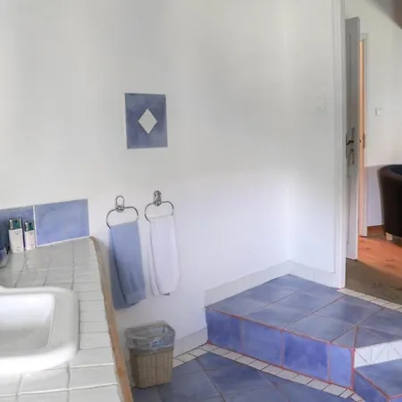Domaine De Marlas - D'hotes Bed & Breakfast