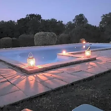Domaine De Marlas - D'hotes Bed & Breakfast 3*