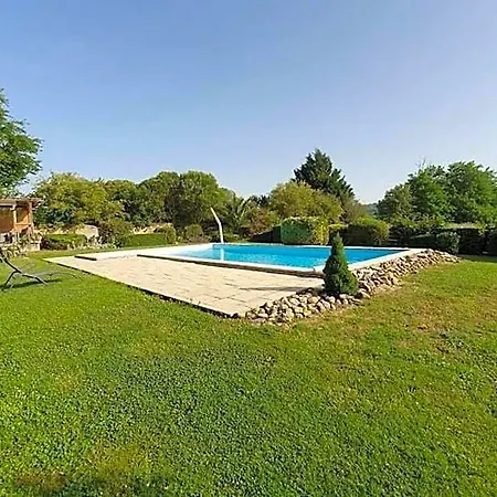 Domaine De Marlas - D'hotes Bed & Breakfast Rieucros