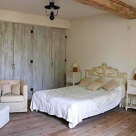 Bed & Breakfast Domaine De Marlas - D'hotes