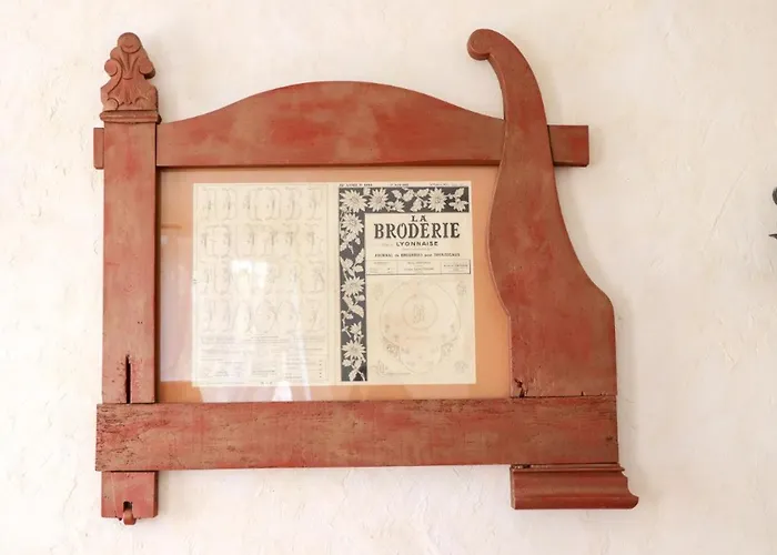 Alojamento de Acomodação e Pequeno-almoço Domaine De Marlas - D'hôtes 3*